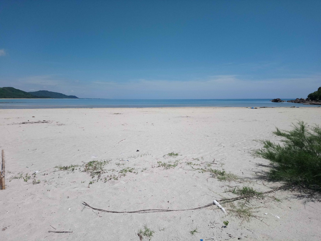 [-]Khám[-]phá[-]vẻ[-]đẹp[-]hoang[-]sơ[-]của[-]biển[-]Lộc[-]Bình